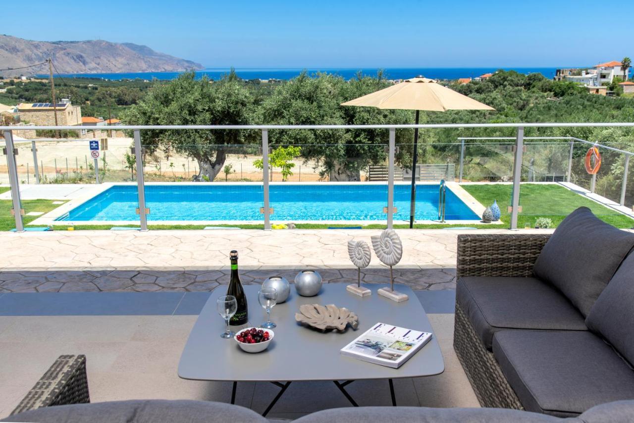 Costa Maris Villa *